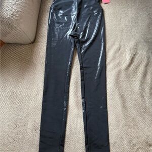 Yummie Elektra coated Leggings, Black Size Large